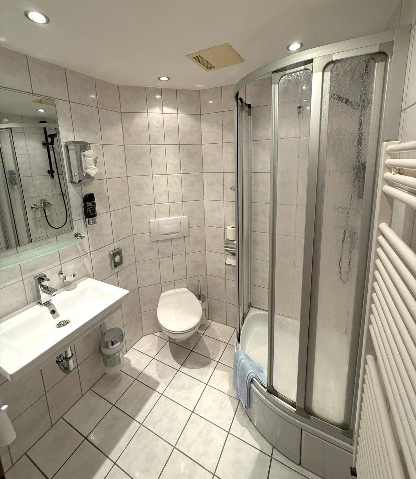 Hotel Traube Loßburg エクステリア 写真